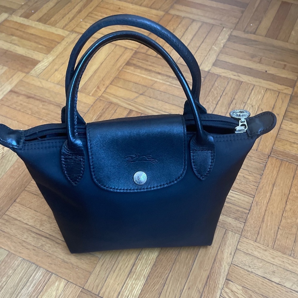 Authentic LONGCHAMP Le Pliage Top Handle Tote. Black/Silver Accents 9x8x5.5”